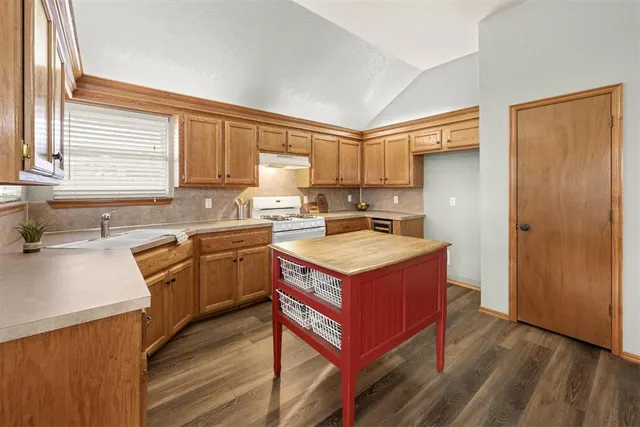 Photo 4 — 14509 Sylena Way, Oklahoma City, OK 73170