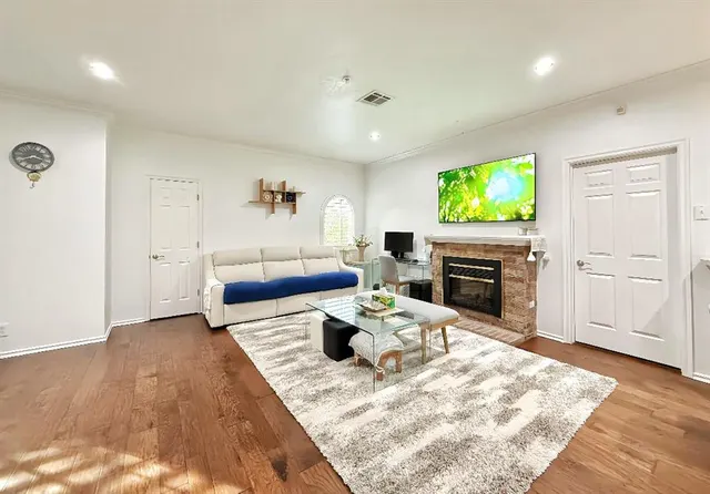 Photo 6 — 6162 N Brookline Avenue 15, Oklahoma City, OK 73112