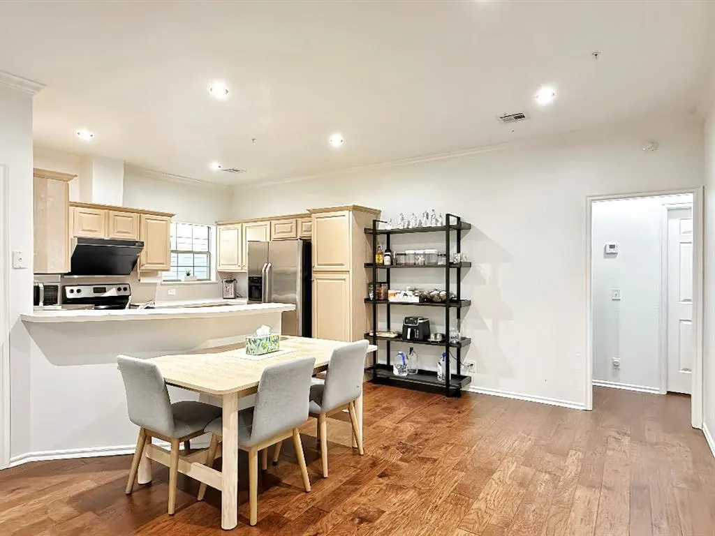 Photo 11 — 6162 N Brookline Avenue 15, Oklahoma City, OK 73112