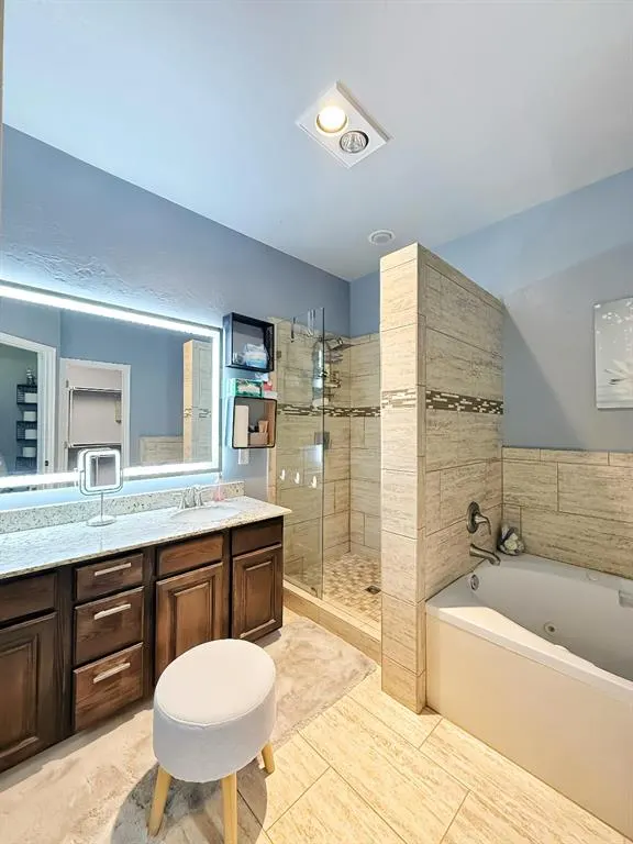 Photo 19 — 6162 N Brookline Avenue 15, Oklahoma City, OK 73112