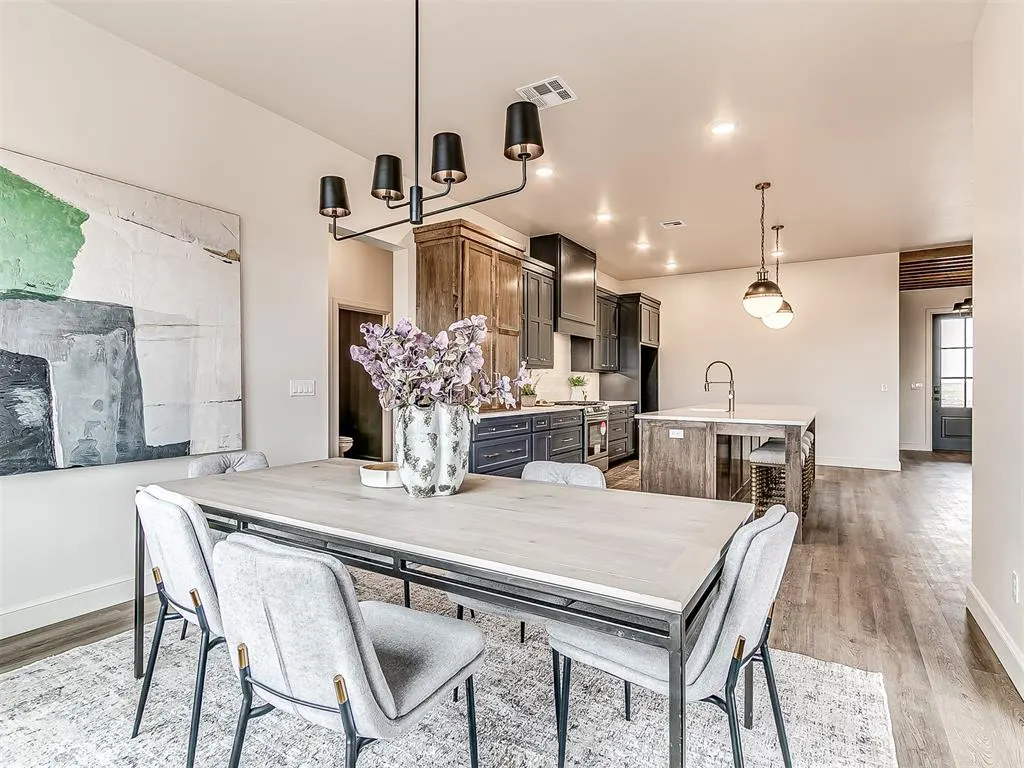 Photo 20 — 2541 S May Avenue, Guthrie, OK 73044