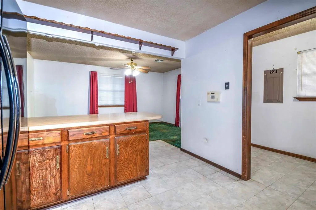 Photo 8 — 352529 E 850 Road, Stroud, OK 74079