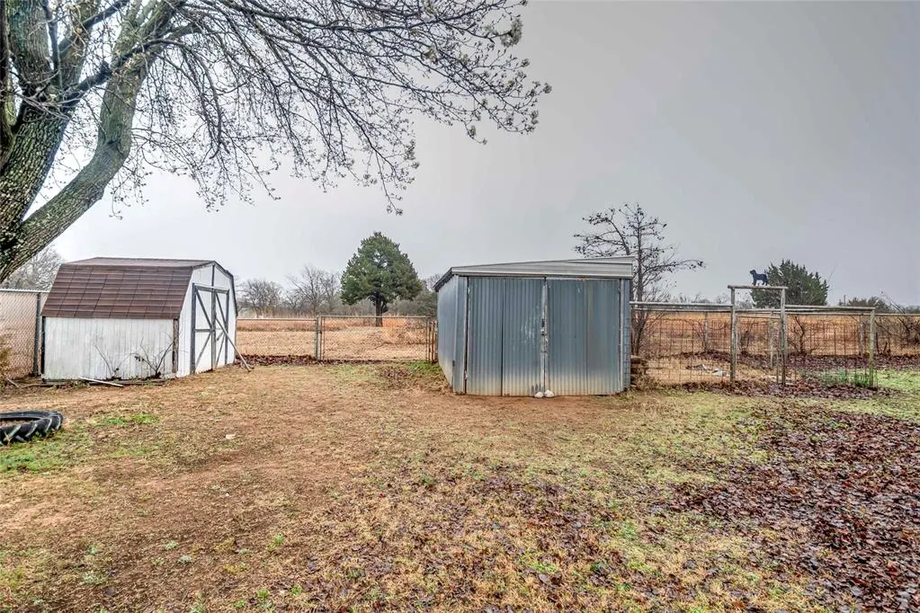 Photo 27 — 352529 E 850 Road, Stroud, OK 74079