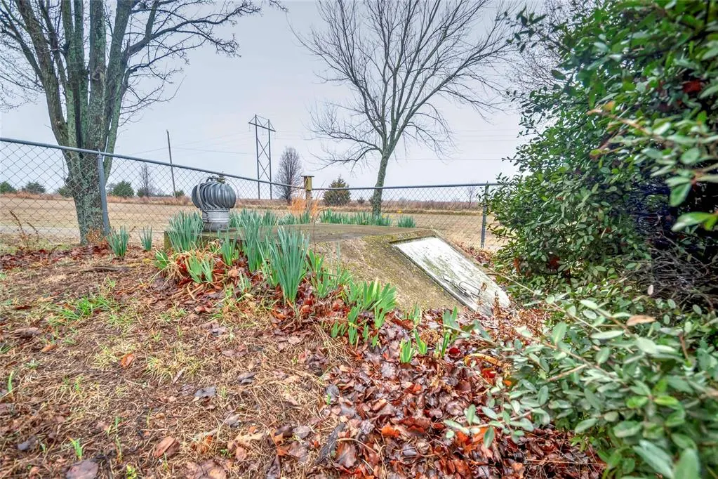Photo 28 — 352529 E 850 Road, Stroud, OK 74079