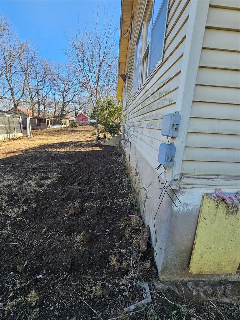 Photo 18 — 310 E Oklahoma Avenue, Sulphur, OK 73086