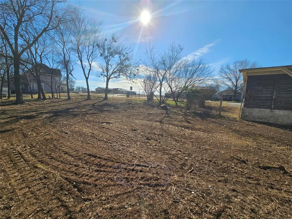 Photo 22 — 310 E Oklahoma Avenue, Sulphur, OK 73086