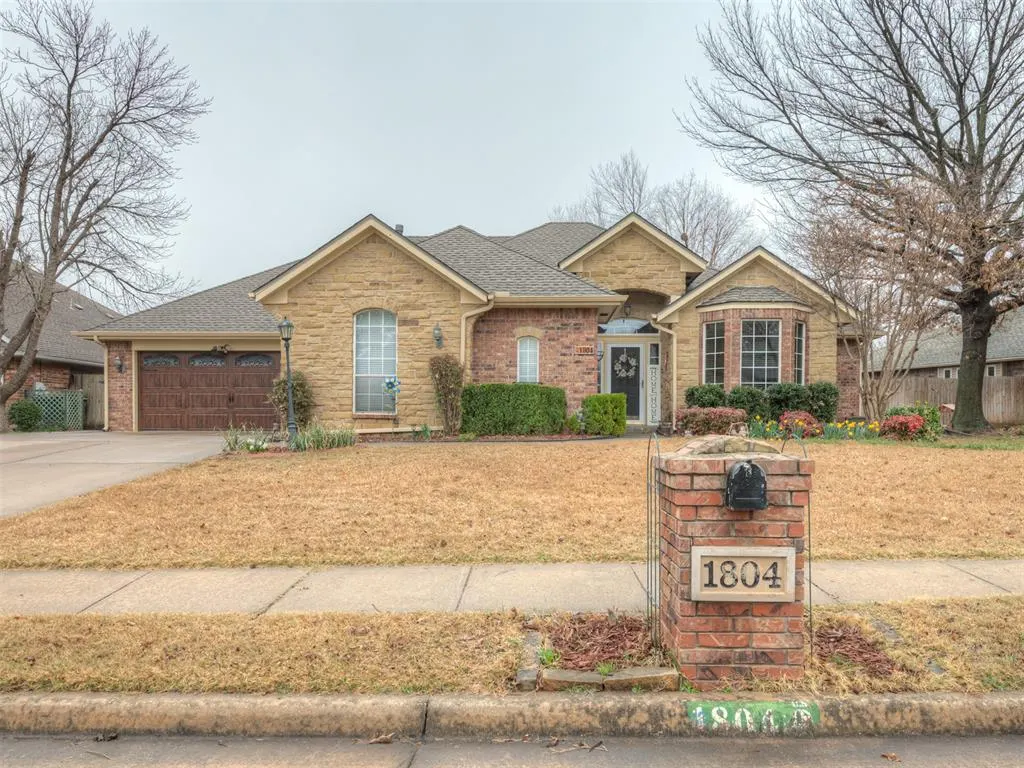 Photo 2 — 1804 Duckhawk Court, Edmond, OK 73003