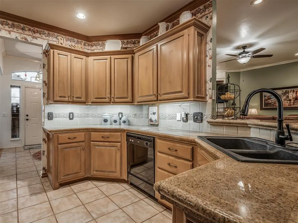 Photo 18 — 1804 Duckhawk Court, Edmond, OK 73003