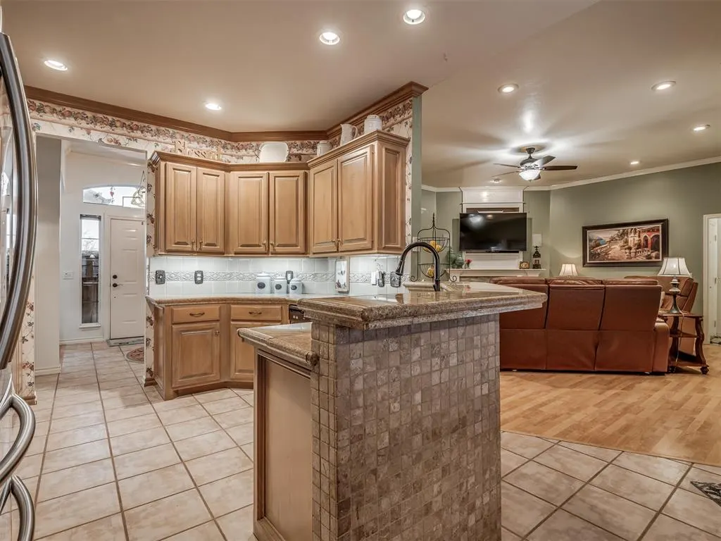 Photo 19 — 1804 Duckhawk Court, Edmond, OK 73003