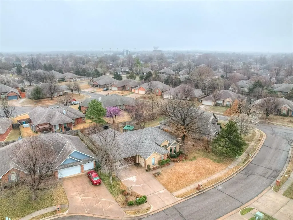Photo 48 — 1804 Duckhawk Court, Edmond, OK 73003