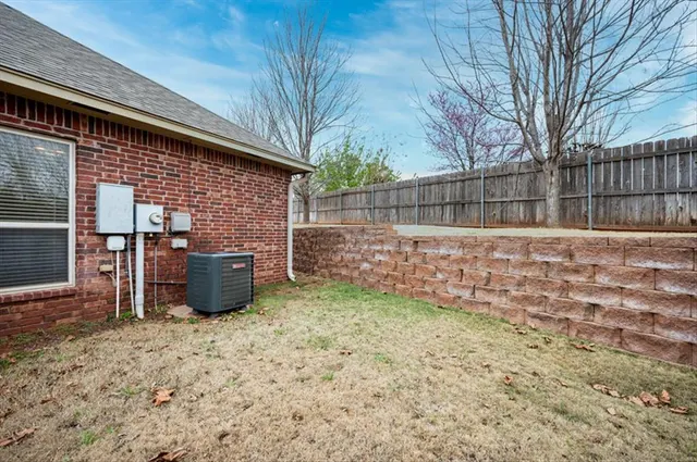 Photo 7 — 13821 Oxford Drive, Edmond, OK 73013