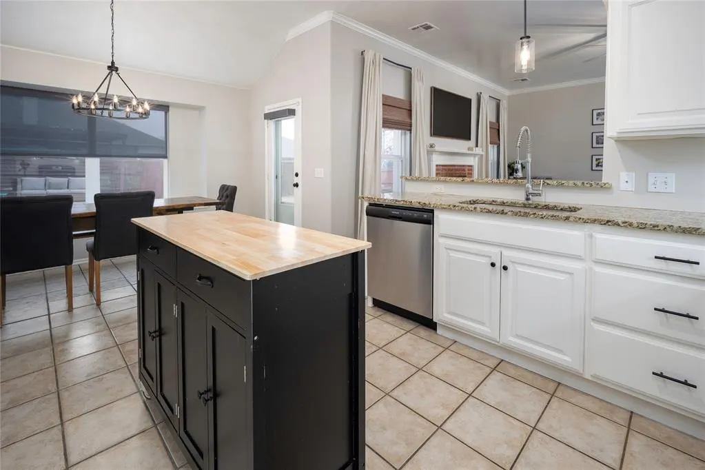 Photo 7 — 2012 Cedar Meadow Lane, Edmond, OK 73003