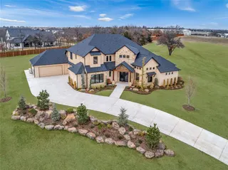 Sold home at 6017 Royal Abbey Court