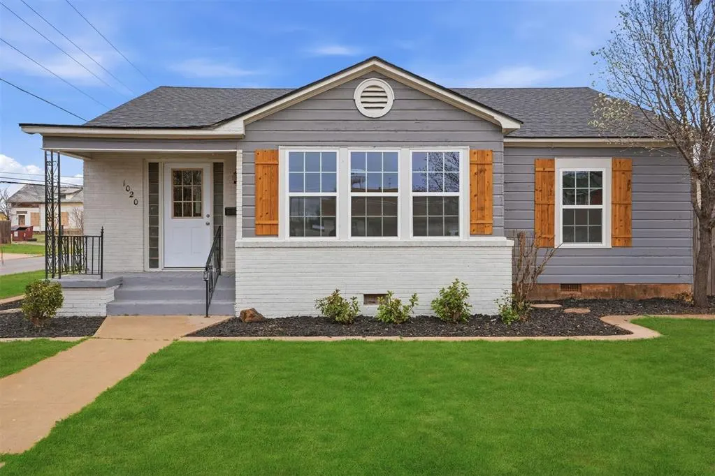 Photo 3 — 1020 N Lee Street, Altus, OK 73521