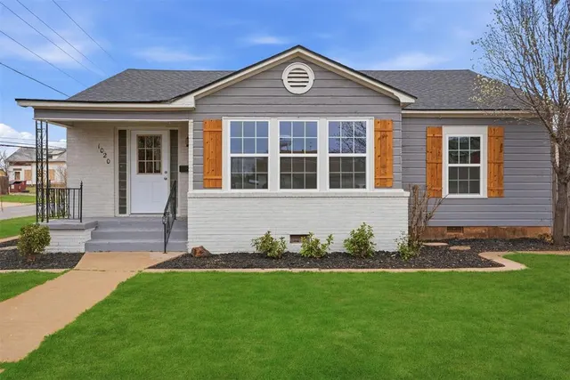 Photo 3 — 1020 N Lee Street, Altus, OK 73521