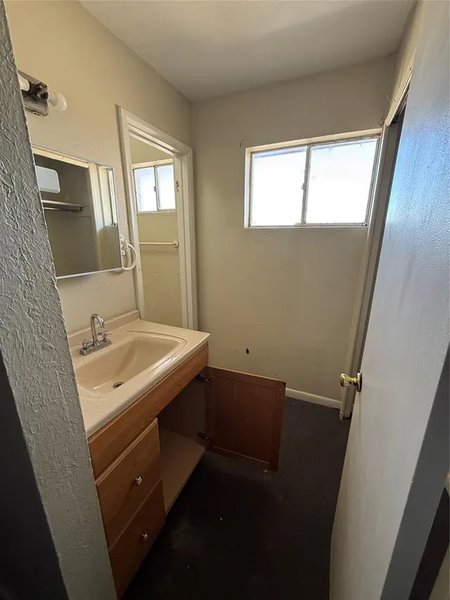 Photo 8 — 1020 S Rock Island Avenue 9, El Reno, OK 73036