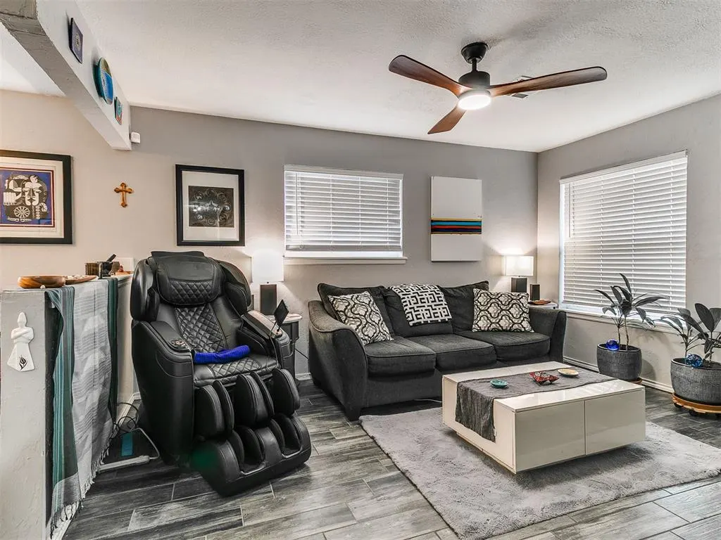 Photo 8 — 2908 N Peniel Avenue, Oklahoma City, OK 73127