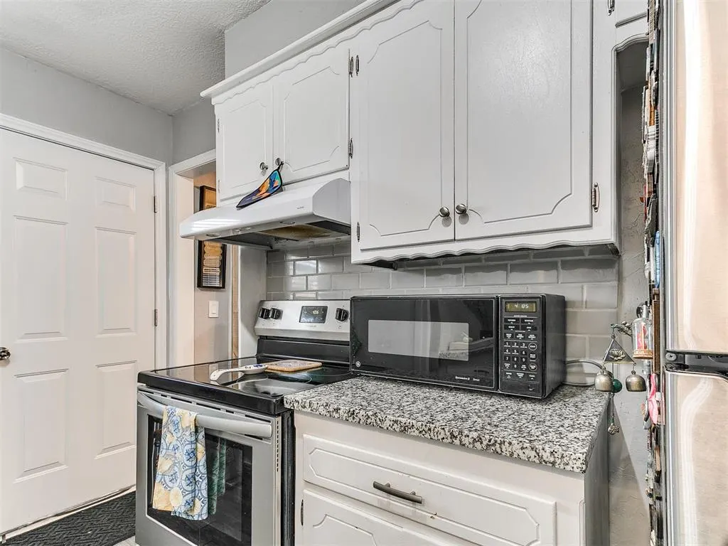 Photo 15 — 2908 N Peniel Avenue, Oklahoma City, OK 73127