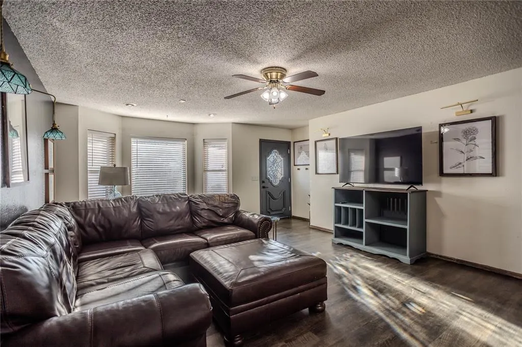 Photo 4 — 512 Maple 12, Weatherford, OK 73096