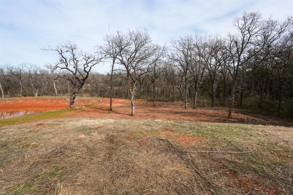 Photo 5 — 8266 E Wilshire Park Drive, Oklahoma City, OK 73111