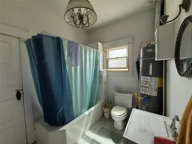 Photo 7 — 304 N 4th Street, Sayre, OK 73662