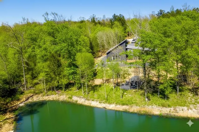 Photo 2 — 36 Winding Hemlock Circle, Broken Bow, OK 74728