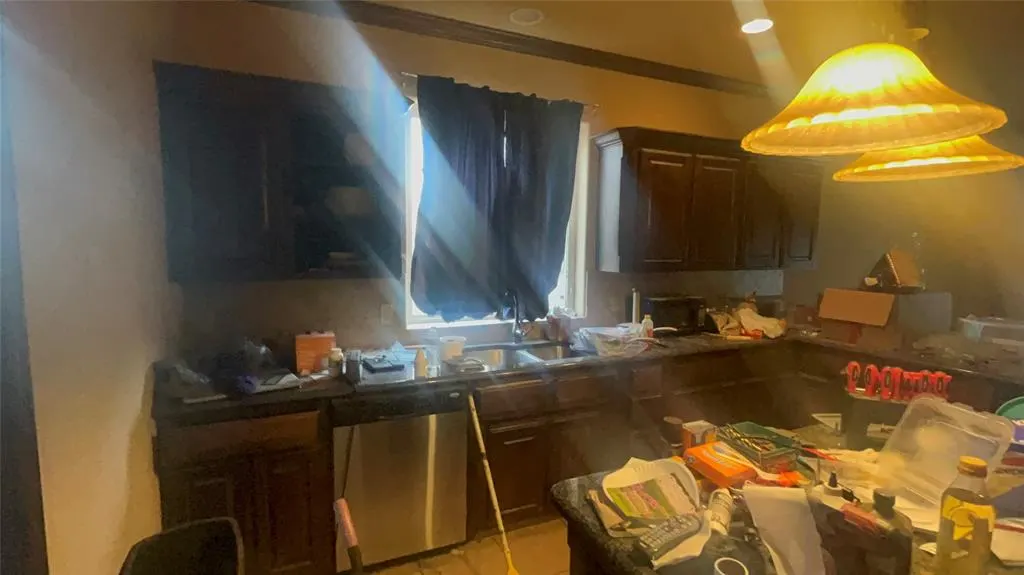 Photo 3 — 924 Preston Park Drive, Yukon, OK 73099