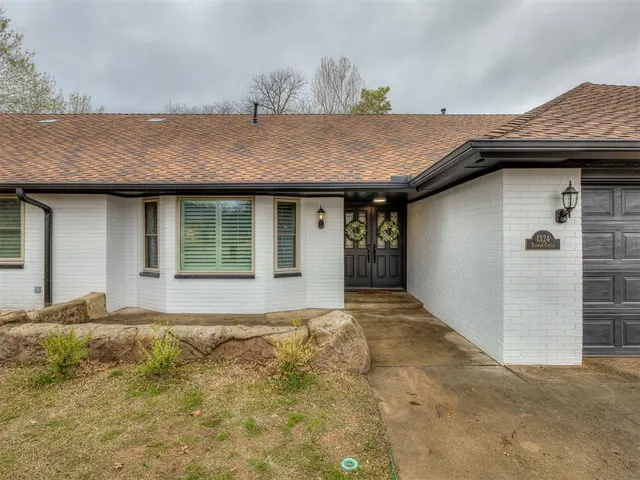 Front exterior — 1324 Tarman Circle, Norman, OK 73071