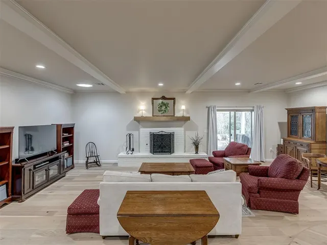 Photo 6 — 1324 Tarman Circle, Norman, OK 73071