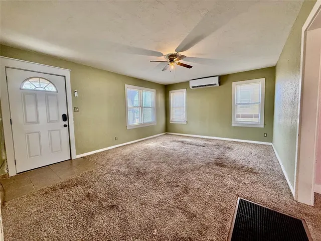 Photo 4 — 1401 W 2nd Street, Elk City, OK 73644