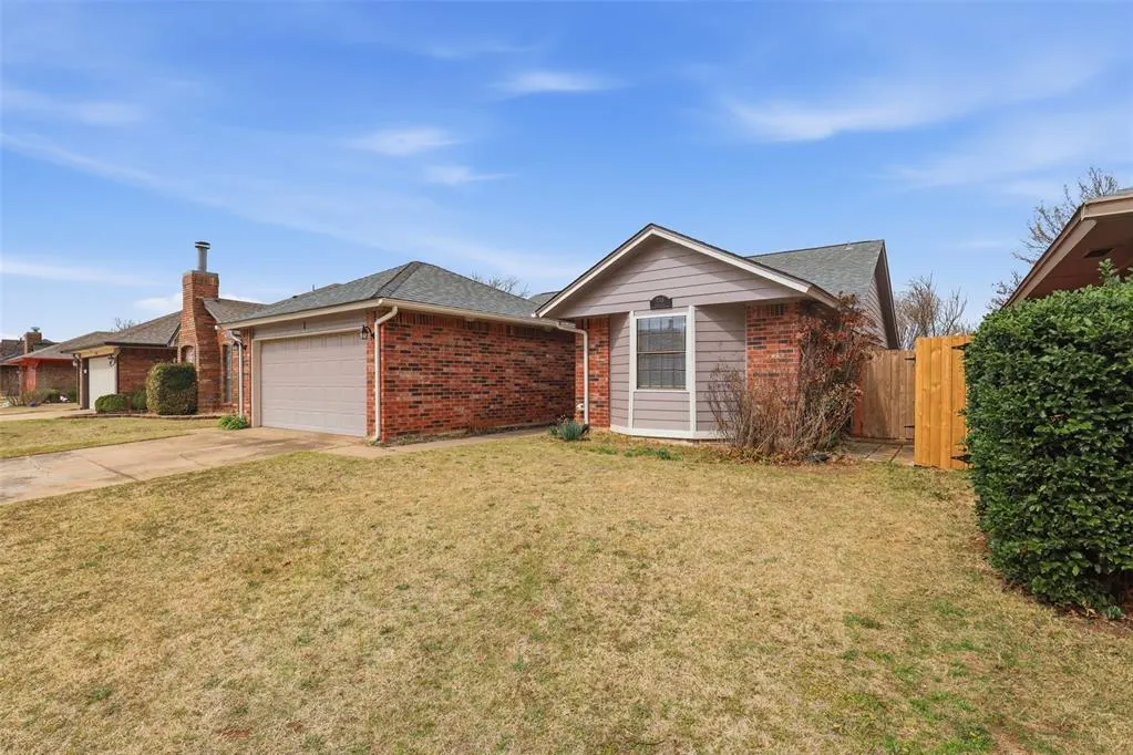 Photo 4 — 7713 Doris Drive, Oklahoma City, OK 73162