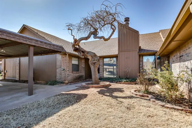 Photo 3 — 6411 Lyrewood Terrace, Oklahoma City, OK 73132