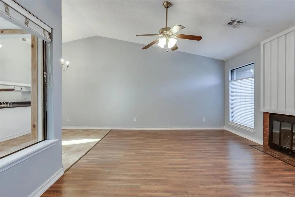 Photo 5 — 6411 Lyrewood Terrace, Oklahoma City, OK 73132
