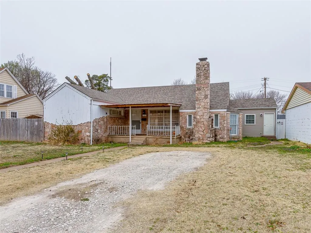 Front exterior — 1009 N Noble Avenue, Watonga, OK 73772