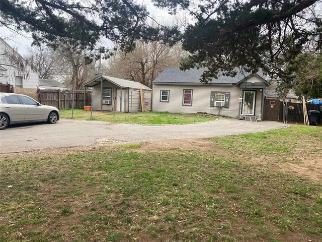 Photo 2 — 3924 NW 12th Street, Oklahoma City, OK 73107