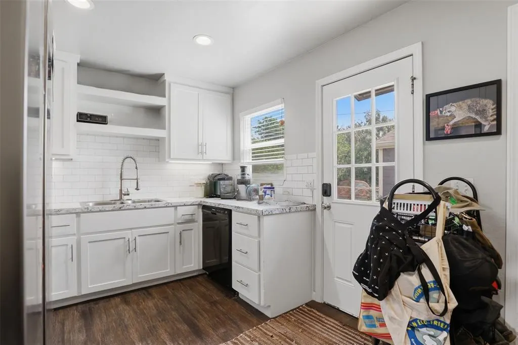 Photo 10 — 910 Stansell Drive, Midwest City, OK 73110