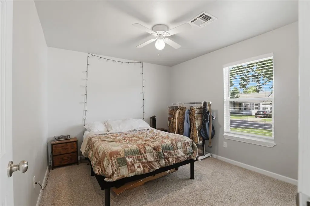 Photo 13 — 910 Stansell Drive, Midwest City, OK 73110