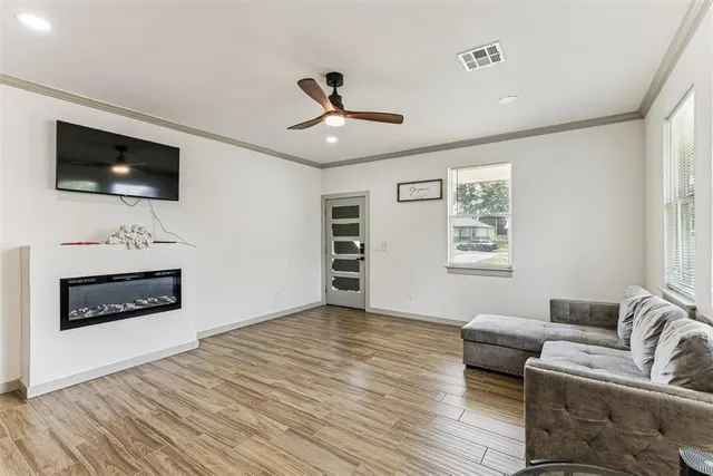 Photo 3 — 2829 SW 31st Street, Oklahoma City, OK 73119