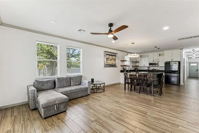 Photo 5 — 2829 SW 31st Street, Oklahoma City, OK 73119