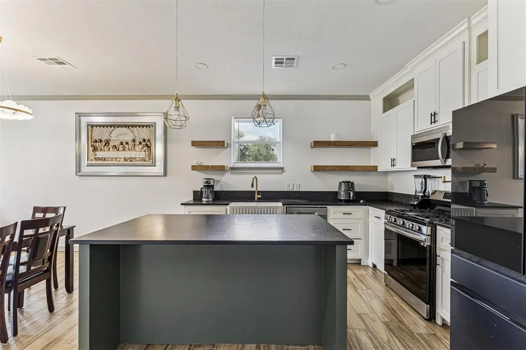 Photo 8 — 2829 SW 31st Street, Oklahoma City, OK 73119