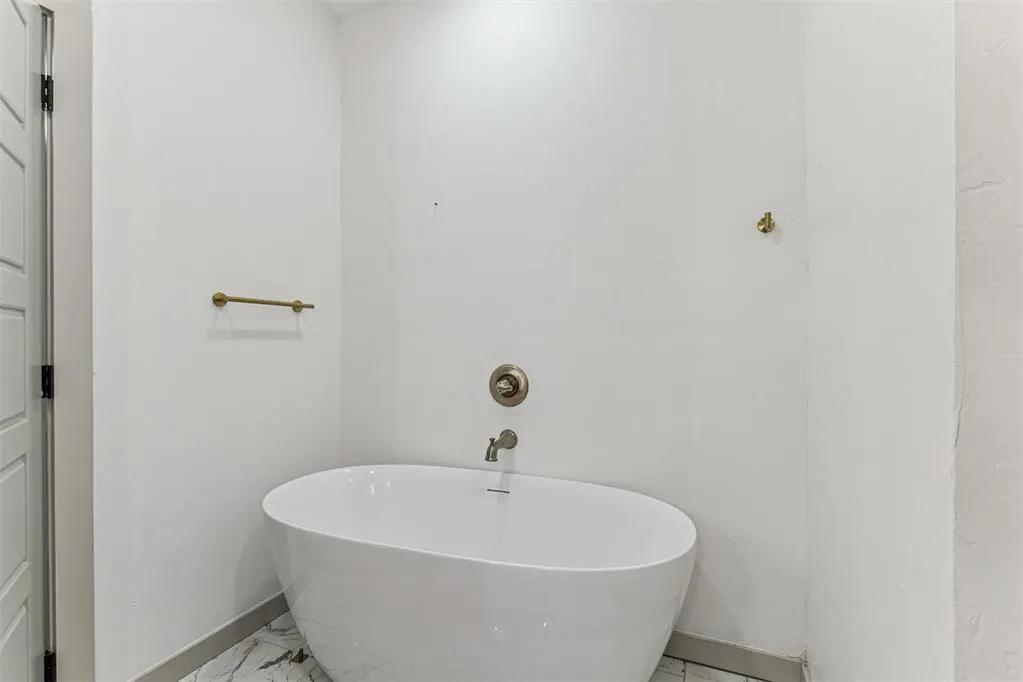 Photo 21 — 2829 SW 31st Street, Oklahoma City, OK 73119