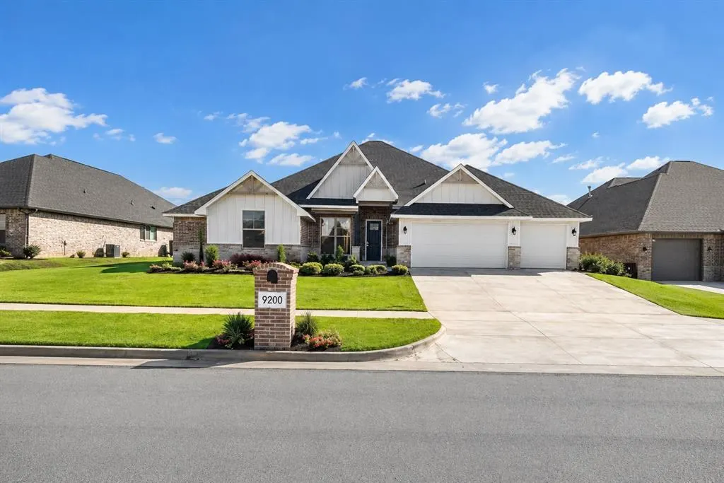 Front exterior — 9200 SW 35th Street, Oklahoma City, OK 73179