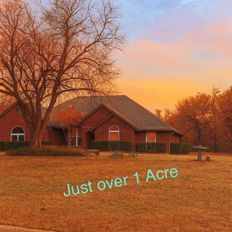 Photo 2 — 10812 Quail Run Road, Oklahoma City, OK 73150