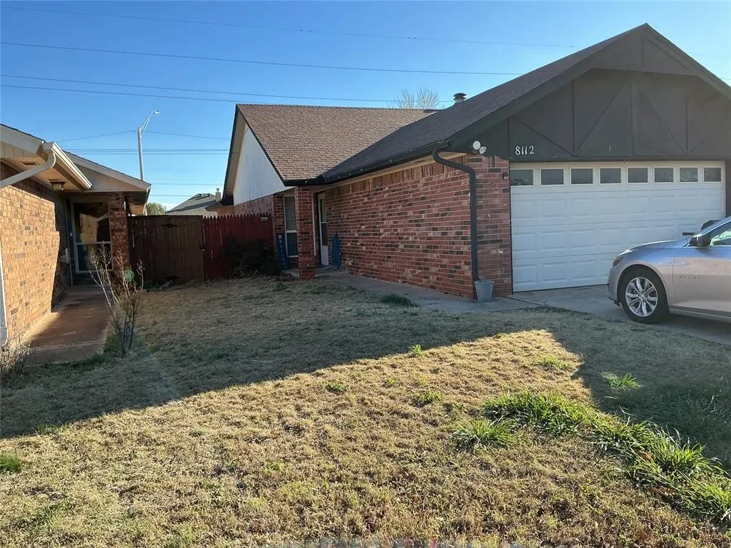 Photo 2 — 8112 NW 78th Terrace, Oklahoma City, OK 73132