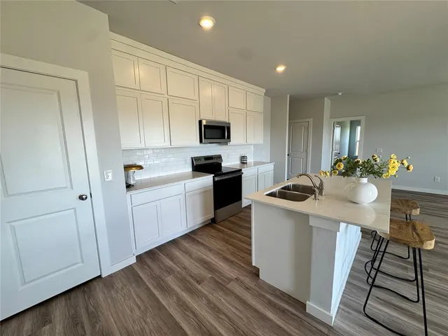 Photo 8 — 3530 Manning Farms Boulevard, El Reno, OK 73036