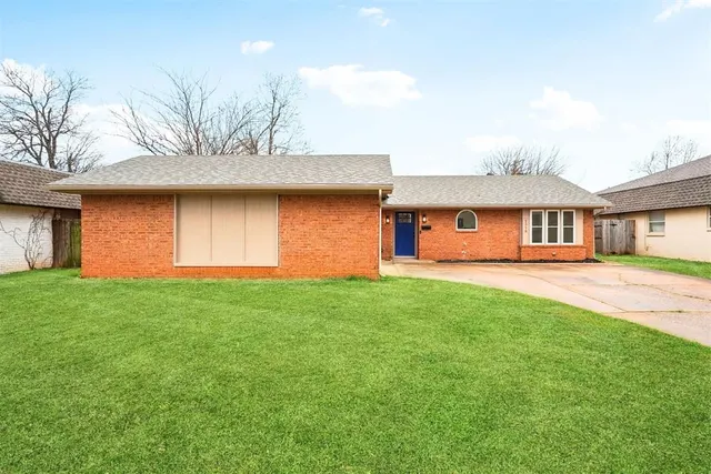 Photo 2 — 2316 NW 112th Street, Oklahoma City, OK 73120