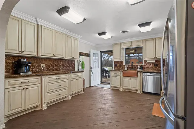 Photo 8 — 1475 Santa Fe Road, Wilson, OK 73463