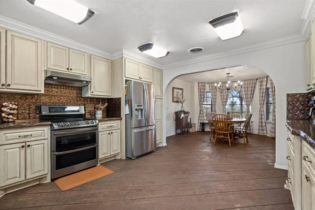 Photo 12 — 1475 Santa Fe Road, Wilson, OK 73463