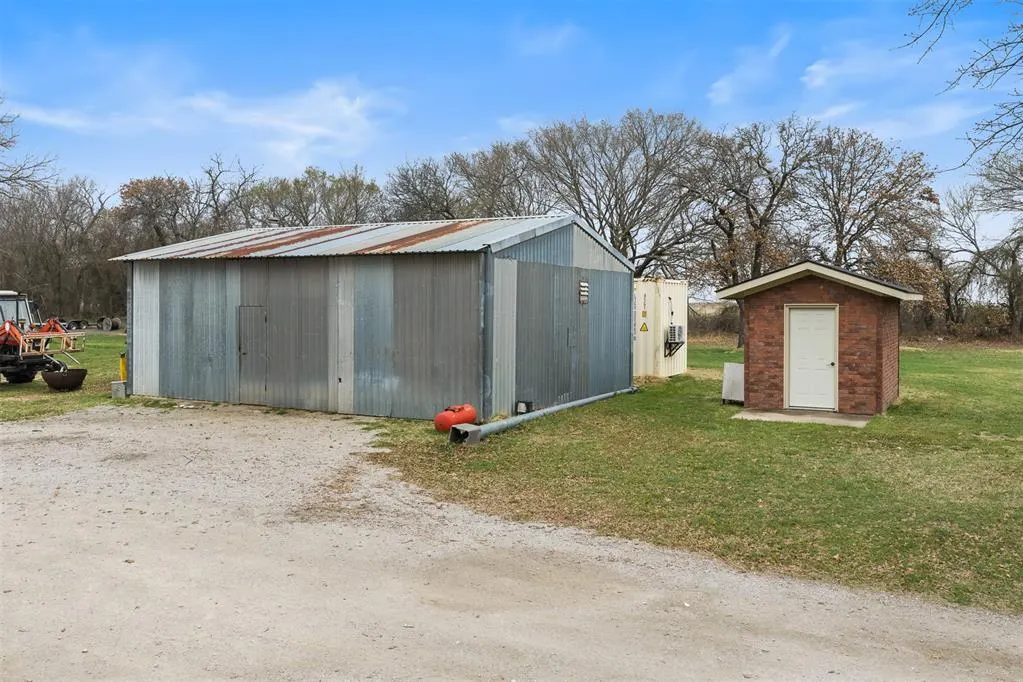 Photo 34 — 1475 Santa Fe Road, Wilson, OK 73463