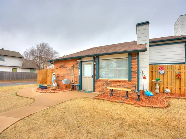 Photo 2 — 8814 N Rockwell Drive, Oklahoma City, OK 73132